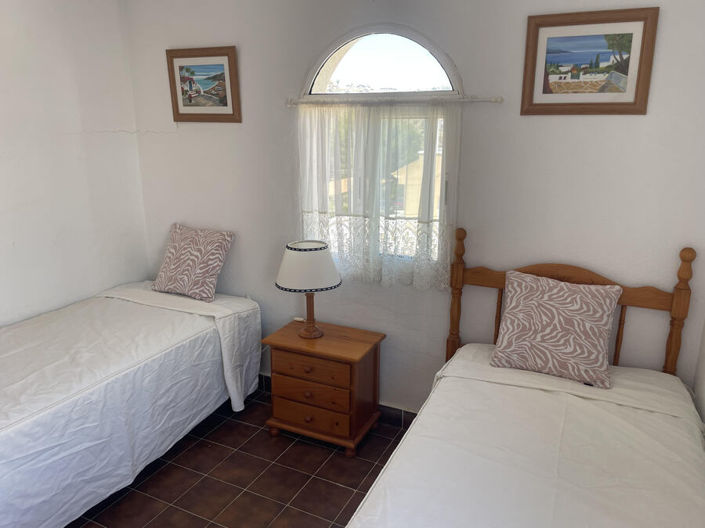 Image No.15-2 Bed Bungalow for sale