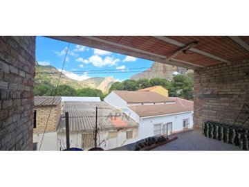 village-house-in-alora-12-large