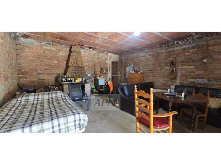 Image No.18-1 Bed Townhouse for sale