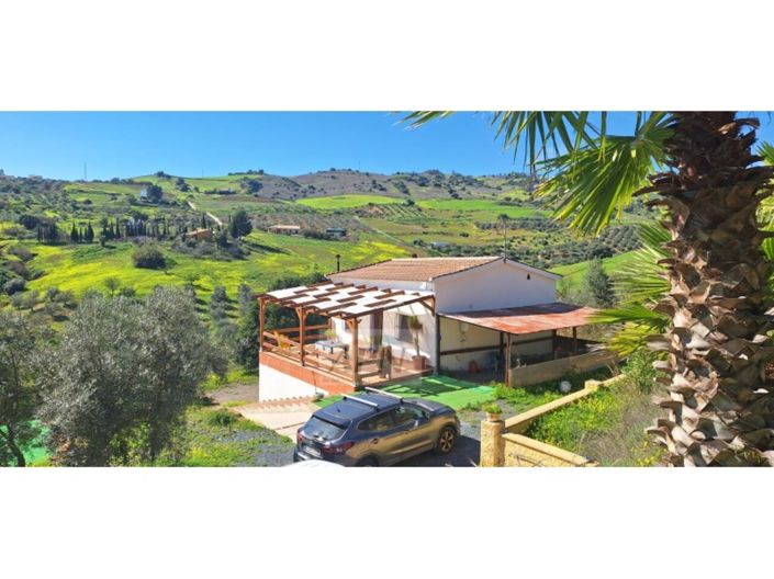 Image No.15-2 Bed Country House for sale