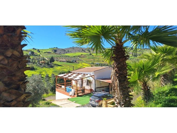Image No.17-2 Bed Country House for sale