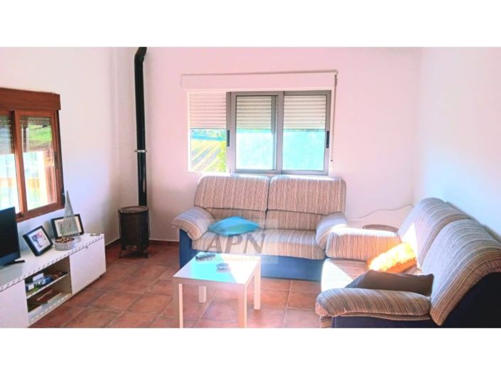 Image No.23-2 Bed Country House for sale