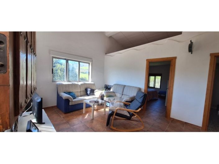 Image No.9-2 Bed Country House for sale