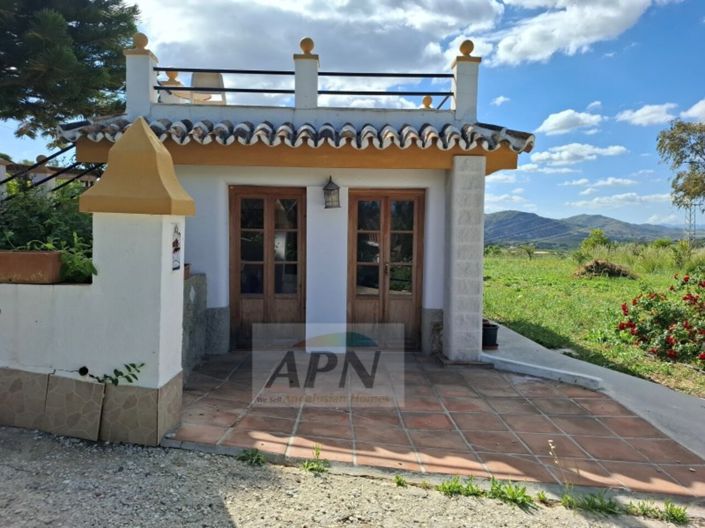Image No.14-2 Bed Country House for sale