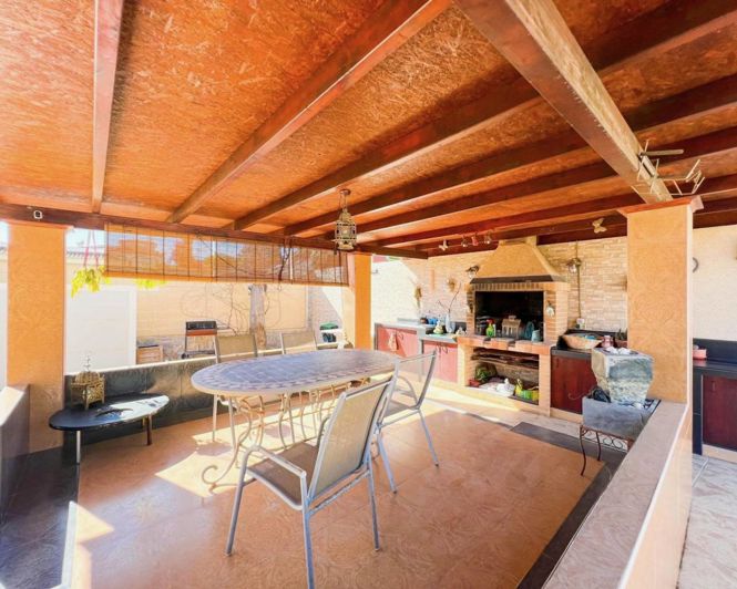 Image No.23-4 Bed Villa for sale