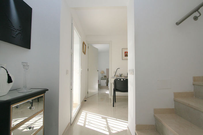 Image No.10-3 Bed Villa for sale
