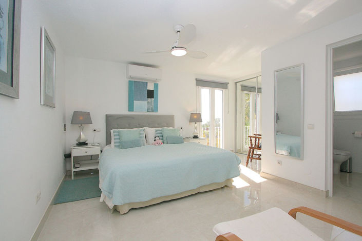 Image No.6-3 Bed Villa for sale
