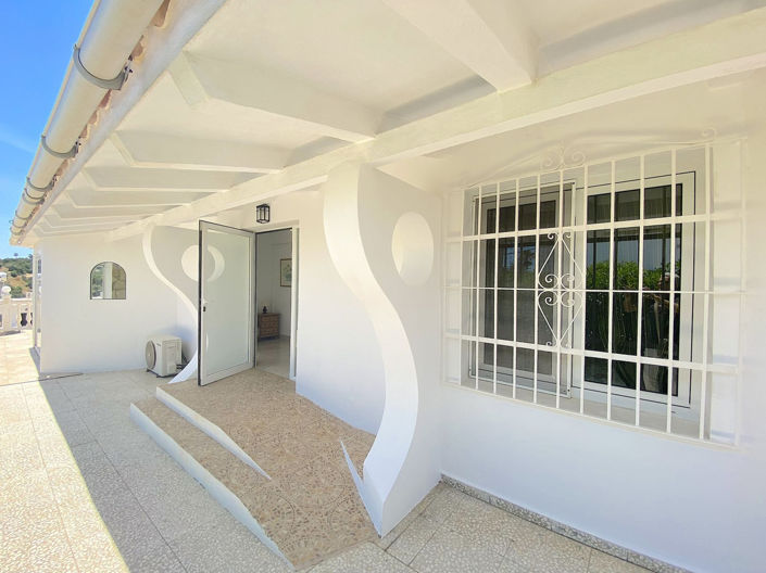 Image No.24-3 Bed Villa for sale