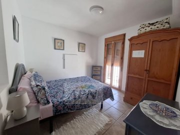 town-house-in-alora-10-large