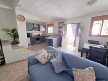 town-house-in-alora-2-large