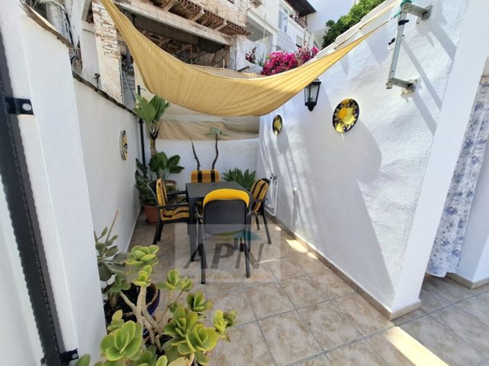Image No.21-2 Bed Townhouse for sale