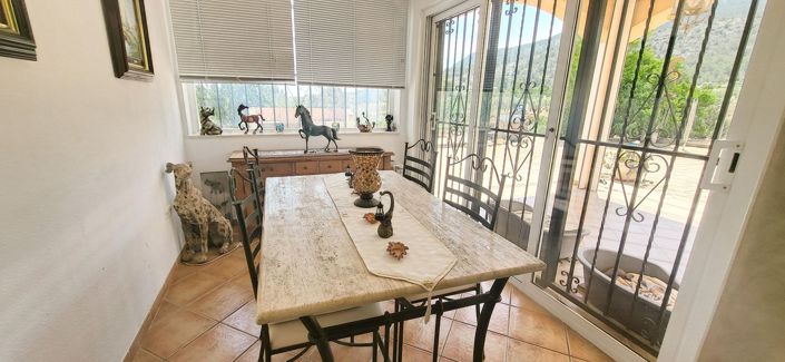 Image No.17-4 Bed Villa for sale
