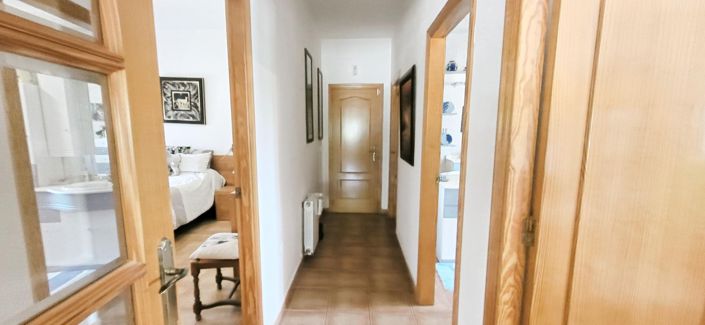 Image No.34-4 Bed Villa for sale