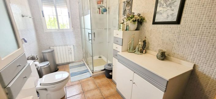 Image No.35-4 Bed Villa for sale