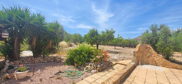 Image No.4-4 Bed Villa for sale