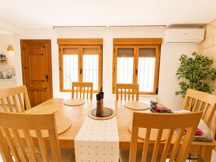 Image No.28-2 Bed Townhouse for sale