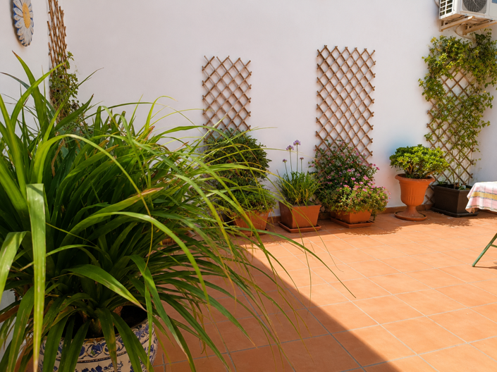 Image No.38-2 Bed Townhouse for sale