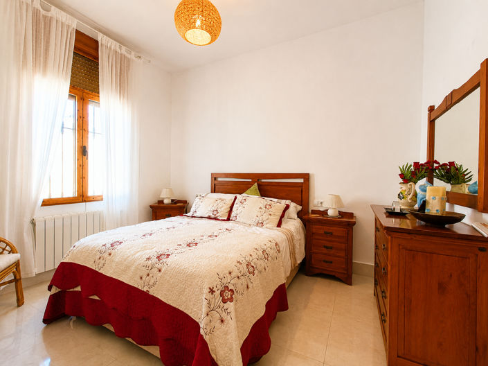 Image No.7-2 Bed Townhouse for sale