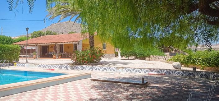 Image No.2-4 Bed Villa for sale