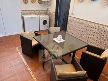 village-house-in-pizarra-10-large
