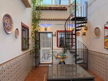 village-house-in-pizarra-8-large