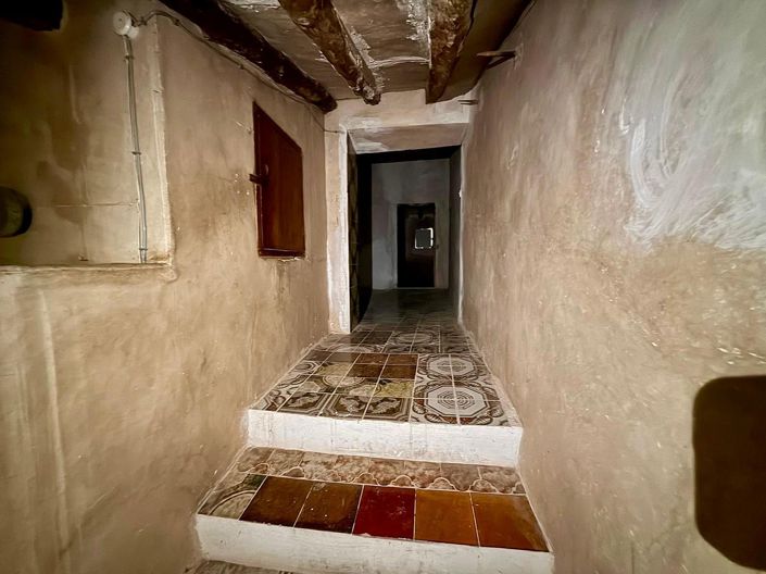 Image No.14-4 Bed Townhouse for sale