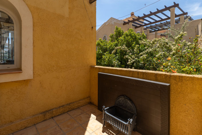 Image No.19-2 Bed Villa for sale