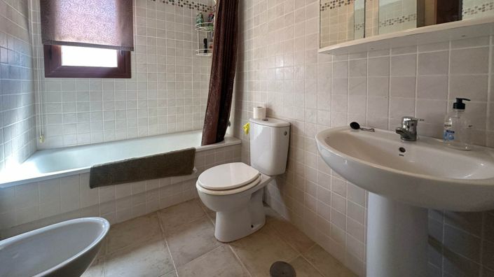 Image No.19-3 Bed Apartment for sale