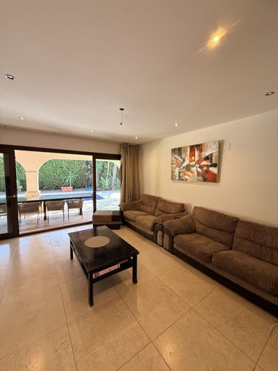 Image No.18-3 Bed Villa for sale