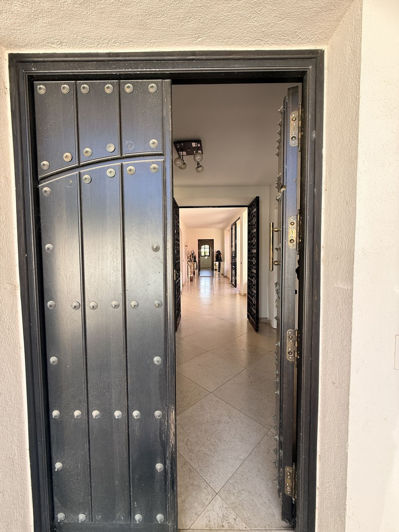 Image No.2-3 Bed Villa for sale