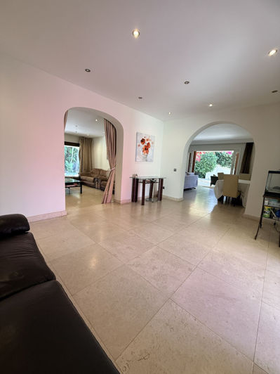 Image No.8-3 Bed Villa for sale