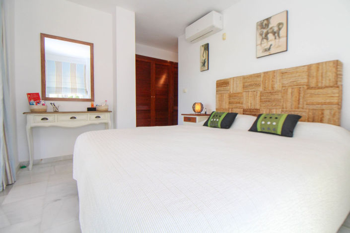 Image No.28-3 Bed Apartment for sale