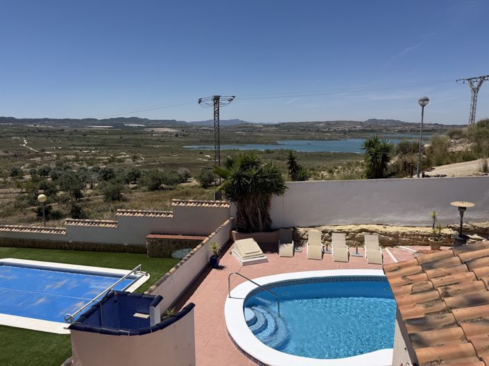 Image No.33-4 Bed Villa for sale