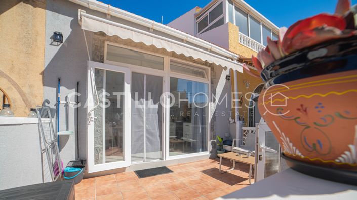 Image No.5-1 Bed Townhouse for sale