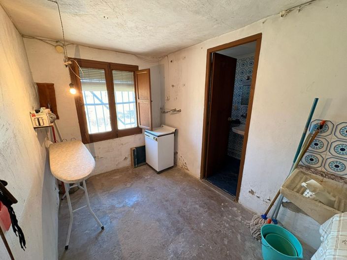 Image No.28-3 Bed Country House for sale