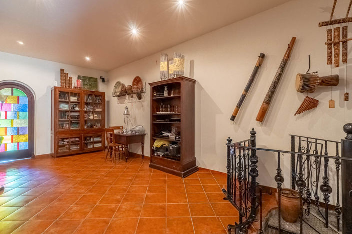 Image No.21-5 Bed Villa for sale