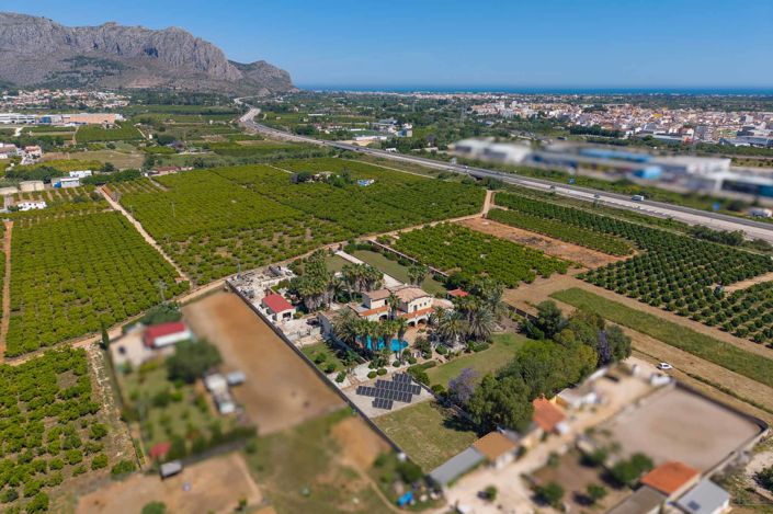 Image No.44-5 Bed Villa for sale