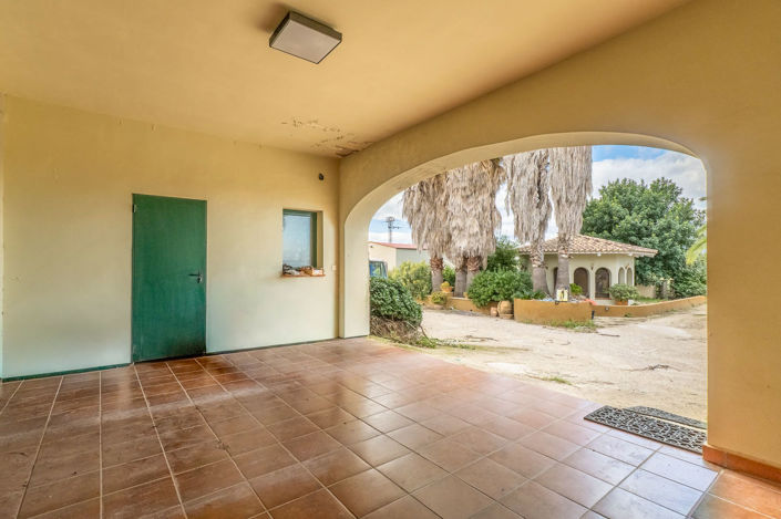 Image No.30-5 Bed Villa for sale