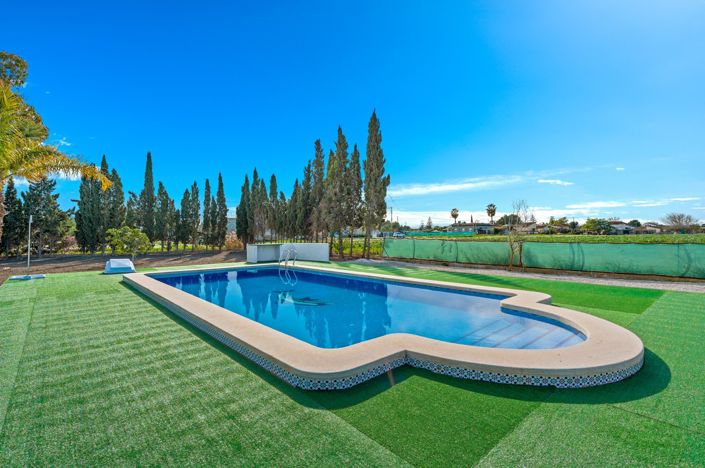 Image No.28-4 Bed Country House for sale