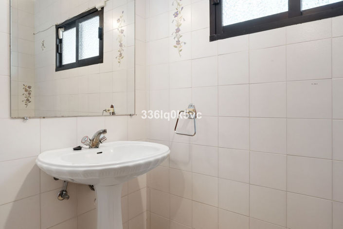 Image No.18-4 Bed Villa for sale