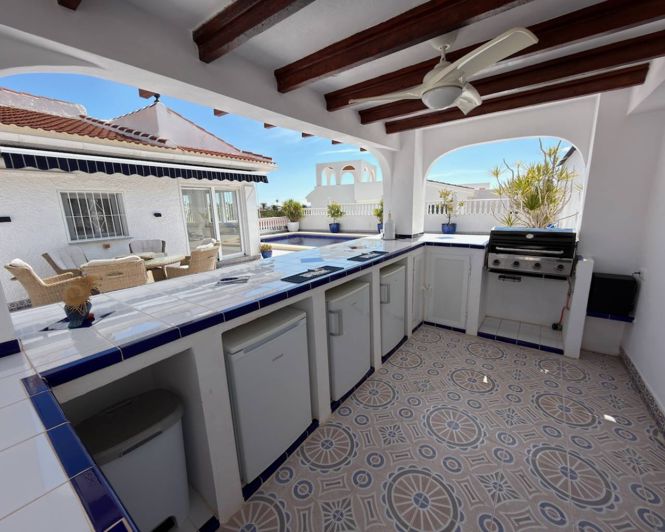 Image No.15-3 Bed Villa for sale