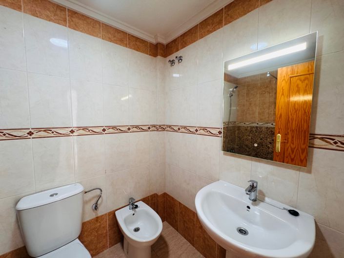 Image No.13-3 Bed Villa for sale