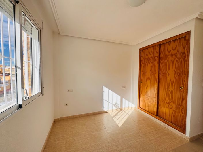Image No.15-3 Bed Villa for sale