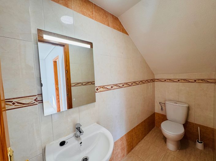 Image No.7-3 Bed Villa for sale