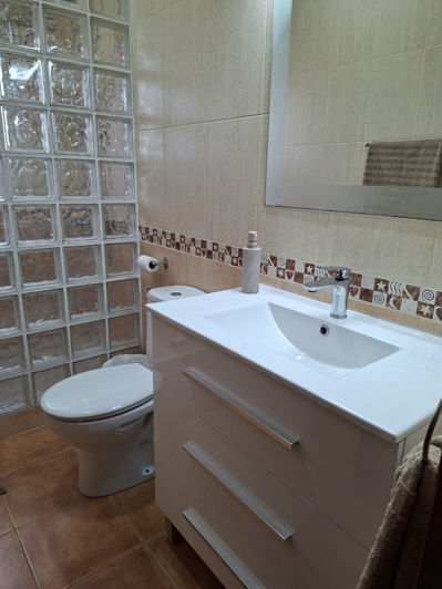Image No.28-5 Bed Villa for sale