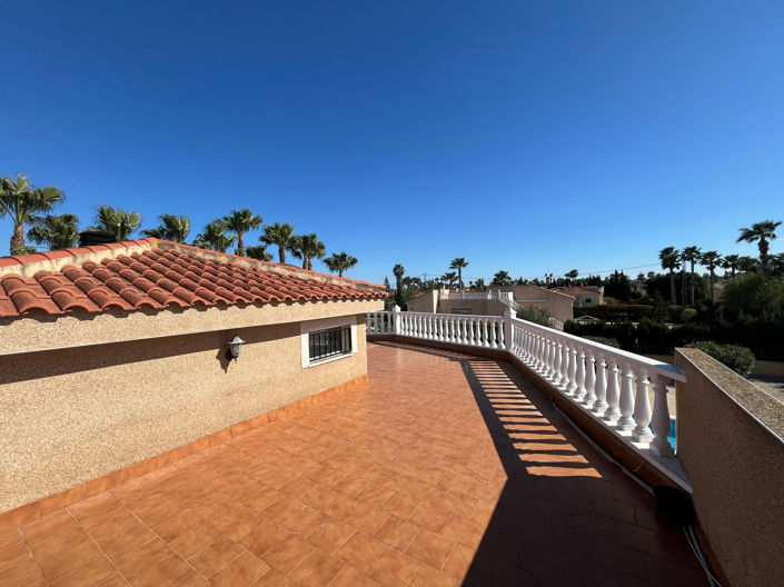 Image No.40-5 Bed Villa for sale