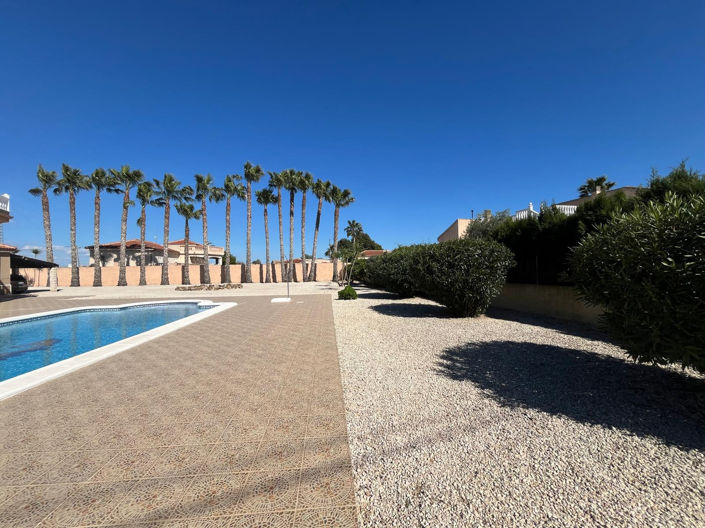 Image No.46-5 Bed Villa for sale