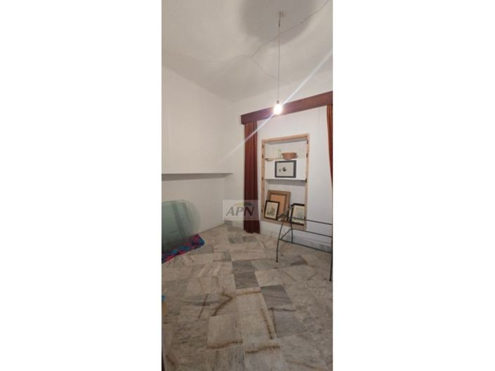 Image No.26-7 Bed Townhouse for sale