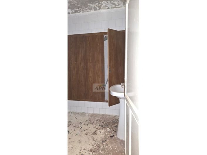 Image No.43-7 Bed Townhouse for sale