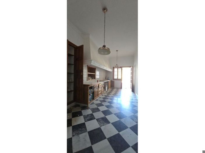 Image No.5-7 Bed Townhouse for sale